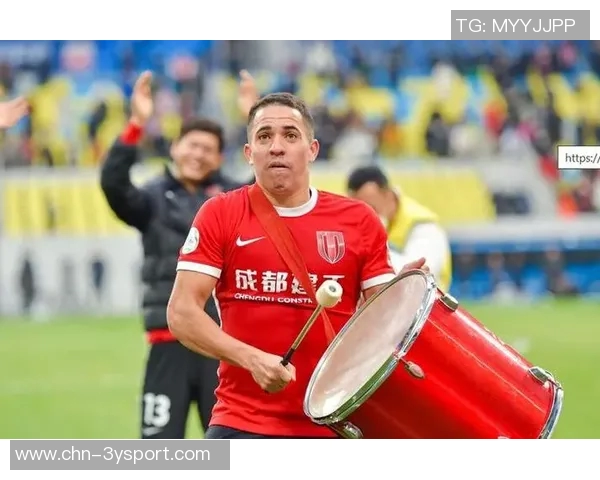 成都蓉城与首尔FC战平罗慕洛伤退泪洒赛场林加德与莱切特发生冲突